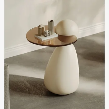 Cream Style Svetainė Šoninis staliukas Dizainas Naktinis mini mažas kavos staliukas Modernus paprastos formos sofos kampinis staliukas